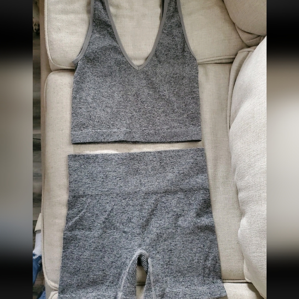 Gray Ribbed Tank Top And Shorts Set Size Medium